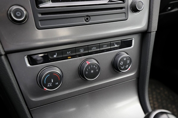 Белорус купил «непроходной» VW Golf, но выставил его на продажу. Чем не понравился 1,2-литровый хетчбэк? Белорус купил «непроходной» VW Golf, но выставил его на продажу. Чем не понравился 1,2-литровый хетчбэк?