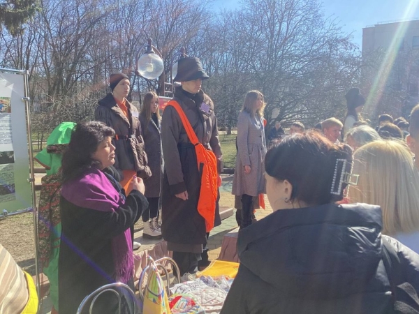 Стало известно, что за «движ» сейчас на улице у горисполкома в Бресте Стало известно, что за «движ» сейчас на улице у горисполкома в Бресте