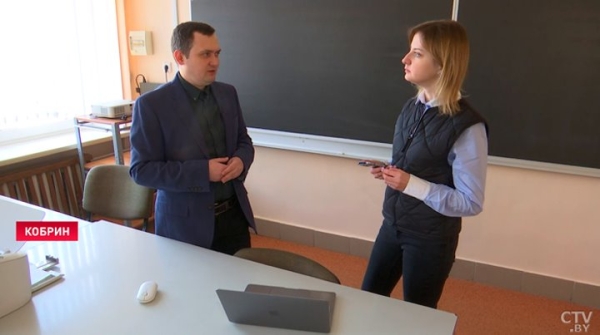 В Кобрине прокладывают турмаршруты с помощью нейросети. Посмотрите, как работает искусственный интеллект