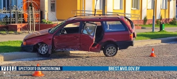 В Столине сильно столкнулись Opel и Volkswagen