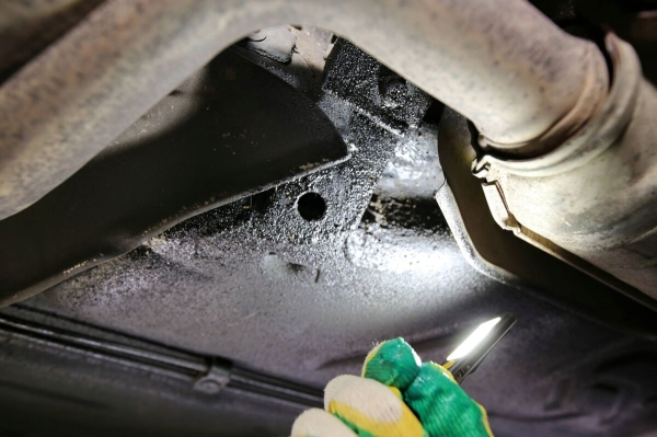 Белорус показал Mercedes-Benz C124 в идеальном состоянии. Узнали, как «немец» выжил в Беларуси Белорус показал Mercedes-Benz C124 в идеальном состоянии. Узнали, как «немец» выжил в Беларуси