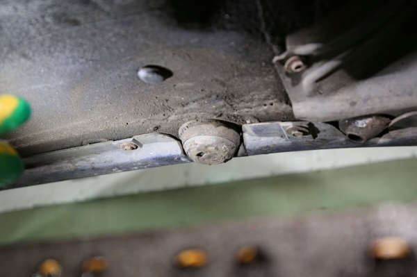 Белорус показал Mercedes-Benz C124 в идеальном состоянии. Узнали, как «немец» выжил в Беларуси Белорус показал Mercedes-Benz C124 в идеальном состоянии. Узнали, как «немец» выжил в Беларуси