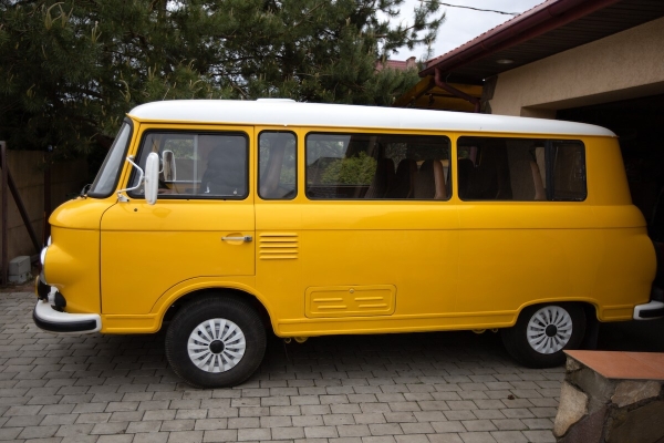 «Искал в объявлениях и даже в огородах по всей Беларуси». Посмотрите, как белорус восстанавливает старые Barkas и Trabant «Искал в объявлениях и даже в огородах по всей Беларуси». Посмотрите, как белорус восстанавливает старые Barkas и Trabant