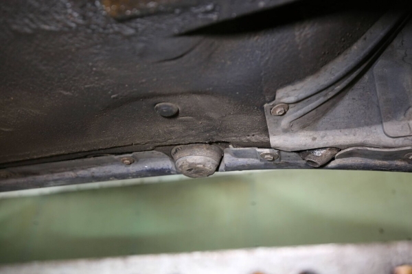 Белорус показал Mercedes-Benz C124 в идеальном состоянии. Узнали, как «немец» выжил в Беларуси Белорус показал Mercedes-Benz C124 в идеальном состоянии. Узнали, как «немец» выжил в Беларуси