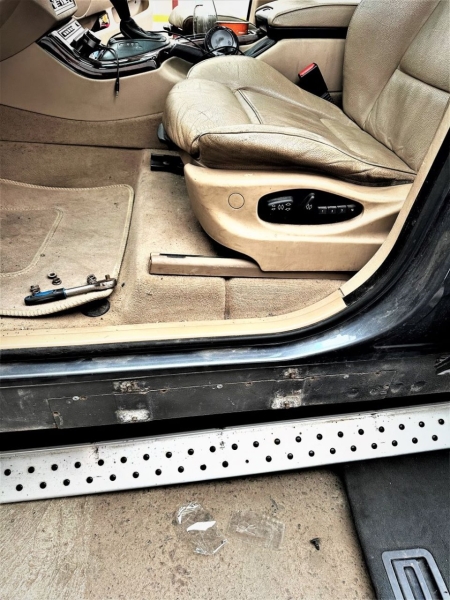 BMW с хитрыми тайниками остановили литовцы вблизи границы с Беларусью