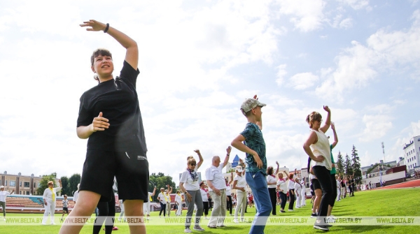 «Народная зарядка» прошла на стадионе «Брестский»