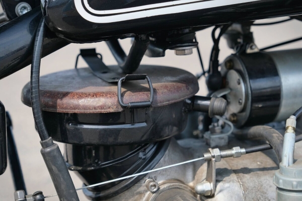 «Урал М-72», на который потратили $4 700. Белорус вдохнул жизнь в 68-летний советский байк