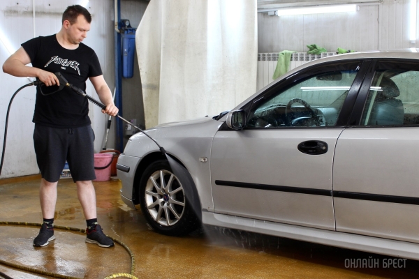 Автовладелец? Тогда смотри, на каких автомойках Бреста точно стоит обслуживать свою «ласточку»