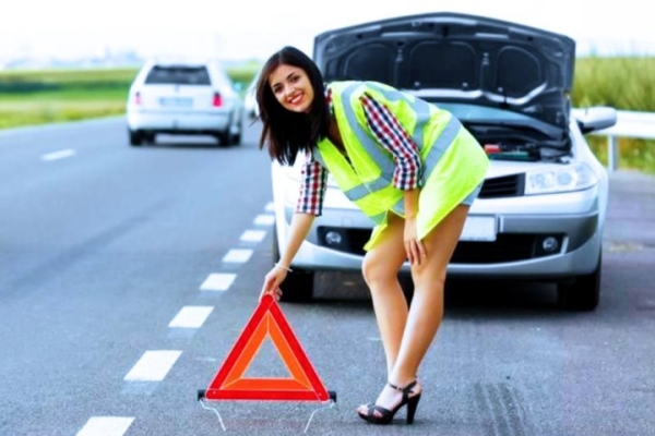 А вы купили себе световозвращающий жилет? По новым ПДД он может пригодиться в Беларуси А вы купили себе световозвращающий жилет? По новым ПДД он может пригодиться в Беларуси