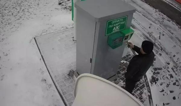 Работник «Белпочты» похитил 88 тысяч литров топлива. Приговор