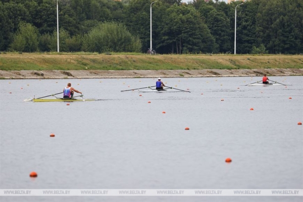 Более 200 гребцов из Беларуси и России соревнуются на открытом чемпионате в Бресте Более 200 гребцов из Беларуси и России соревнуются на открытом чемпионате в Бресте