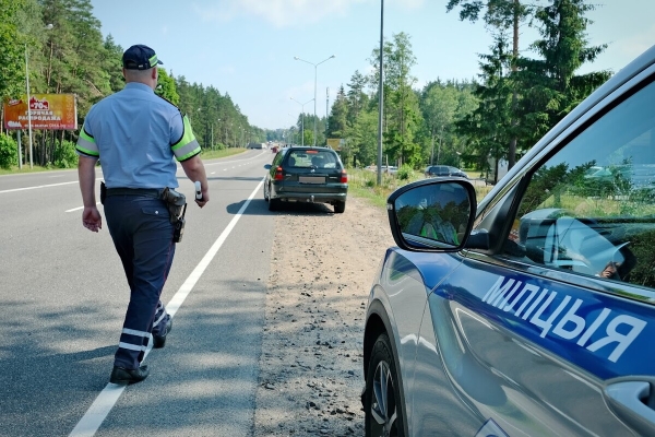 «Плёнку сами мы не снимаем». Инспекторы ГАИ о самых распространённых нарушениях летом