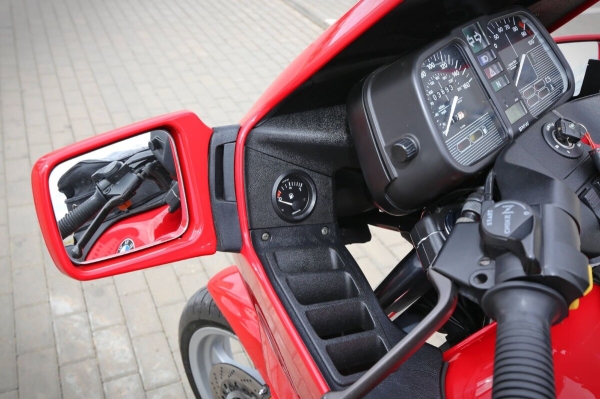 Белорус купил в США 27-летний мотоцикл BMW K1100 RS Белорус купил в США 27-летний мотоцикл BMW K1100 RS