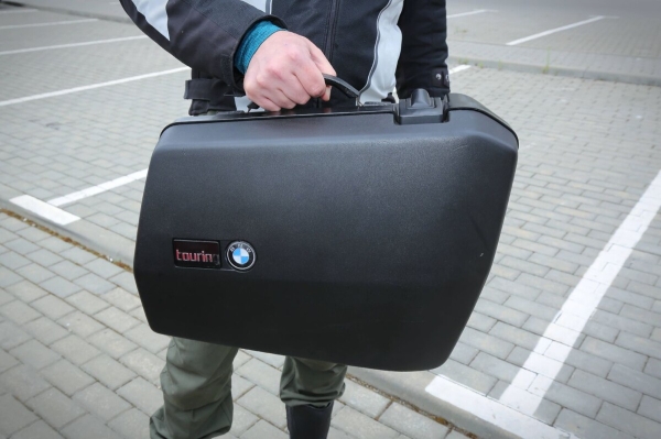 Белорус купил в США 27-летний мотоцикл BMW K1100 RS Белорус купил в США 27-летний мотоцикл BMW K1100 RS