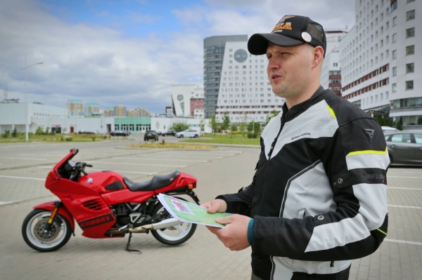 Белорус купил в США 27-летний мотоцикл BMW K1100 RS Белорус купил в США 27-летний мотоцикл BMW K1100 RS