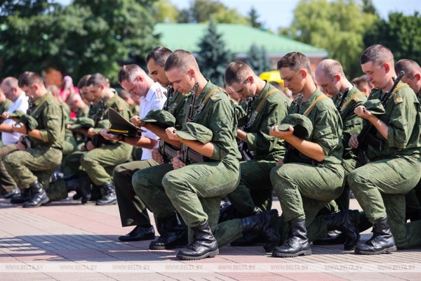 Церемония принятия военной присяги состоялась в Брестской крепости Церемония принятия военной присяги состоялась в Брестской крепости