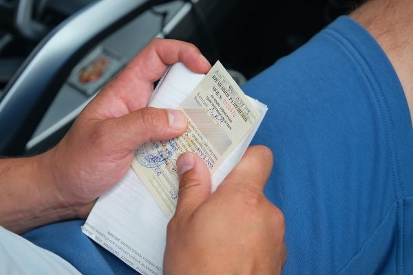 «Плёнку сами мы не снимаем». Инспекторы ГАИ о самых распространённых нарушениях летом