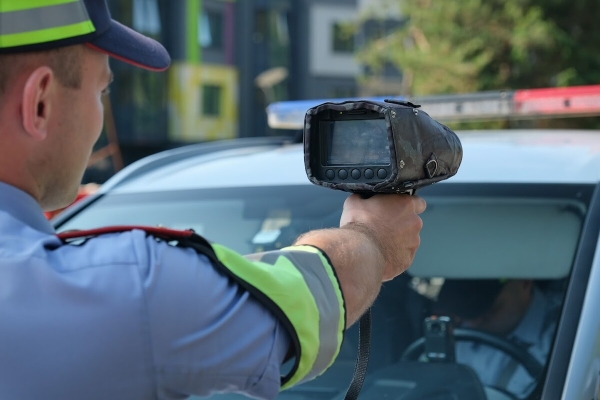 «Плёнку сами мы не снимаем». Инспекторы ГАИ о самых распространённых нарушениях летом