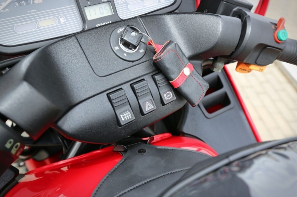 Белорус купил в США 27-летний мотоцикл BMW K1100 RS Белорус купил в США 27-летний мотоцикл BMW K1100 RS