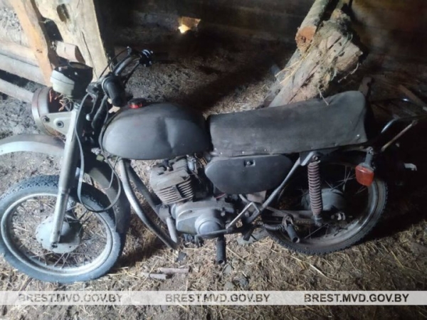 В Брестской области подростки украли мотоцикл, чтобы кататься. Вот чем все закончилось