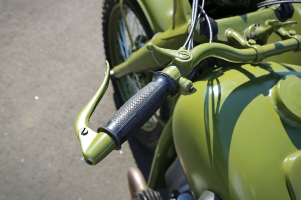 Считай, музейный экспонат! Белорус заморочился и вложил $10 тысяч в мотоцикл М-72 1953 г. в. Считай, музейный экспонат! Белорус заморочился и вложил $10 тысяч в мотоцикл М-72 1953 г. в.