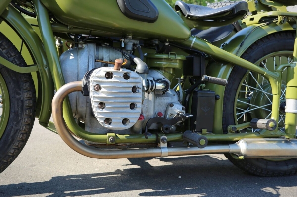 Считай, музейный экспонат! Белорус заморочился и вложил $10 тысяч в мотоцикл М-72 1953 г. в. Считай, музейный экспонат! Белорус заморочился и вложил $10 тысяч в мотоцикл М-72 1953 г. в.