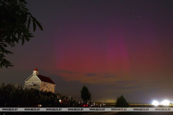 Северное сияние можно было наблюдать в Беларуси. Фотофакт Северное сияние можно было наблюдать в Беларуси. Фотофакт