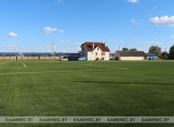 До и после. Предлагаем посмотреть на изменения Каменецкого стадиона «Колос» после обновления
