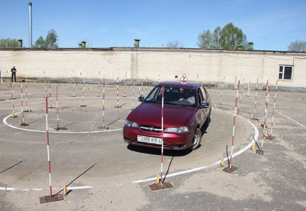 В Беларуси планируют включить в школьную программу обучение вождению В Беларуси планируют включить в школьную программу обучение вождению