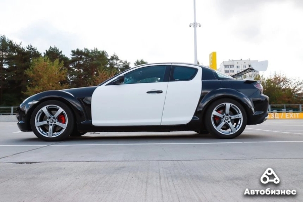 Была полицейской – сейчас немного Opel. Mazda RX-8 и ее необычная история