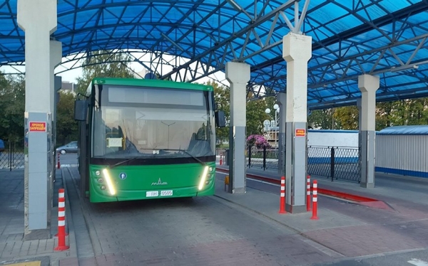 Первый в Беларуси автобус в новой версии поступил в Барановичский автопарк. Сколько он стоит? Первый в Беларуси автобус в новой версии поступил в Барановичский автопарк. Сколько он стоит?