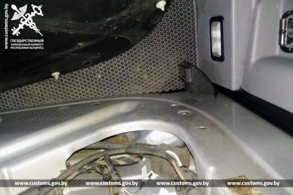 В Беларуси контрабандиста приговорили к 12 годам и конфисковали Mercedes-Benz Sprinter