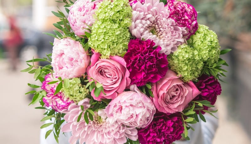 Накануне 8 марта в Витебске открылась цветочная ярмарка
Накануне 8 марта в Витебске открылась цветочная ярмарка