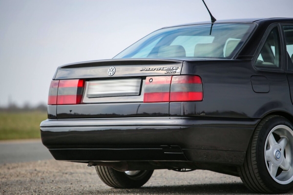 «Покраска обошлась в $3 200». В Беларуси нашли редкий VW Passat VR6 (B4)