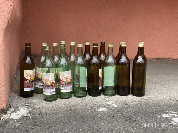 В Беларуси планируют ввести депозитно-залоговую систему сбора бутылок после 2030 года: что это значит?