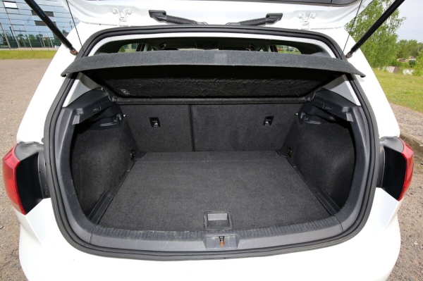 Белорус купил «непроходной» VW Golf, но выставил его на продажу. Чем не понравился 1,2-литровый хетчбэк? Белорус купил «непроходной» VW Golf, но выставил его на продажу. Чем не понравился 1,2-литровый хетчбэк?