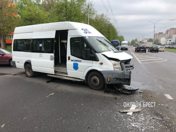 Десять ДТП с участием автобусов, маршруток и такси произошло в этом году в Брестской области