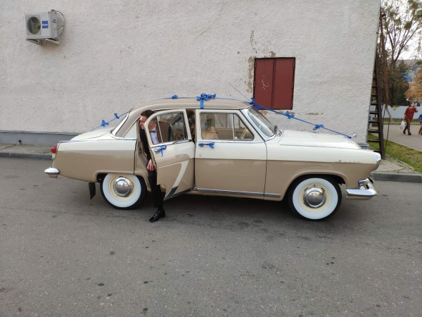 Посмотрите, какую «Волгу» отыскали в гараже у белоруса Посмотрите, какую «Волгу» отыскали в гараже у белоруса