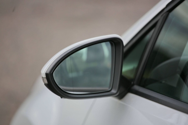 Белорус купил «непроходной» VW Golf, но выставил его на продажу. Чем не понравился 1,2-литровый хетчбэк? Белорус купил «непроходной» VW Golf, но выставил его на продажу. Чем не понравился 1,2-литровый хетчбэк?